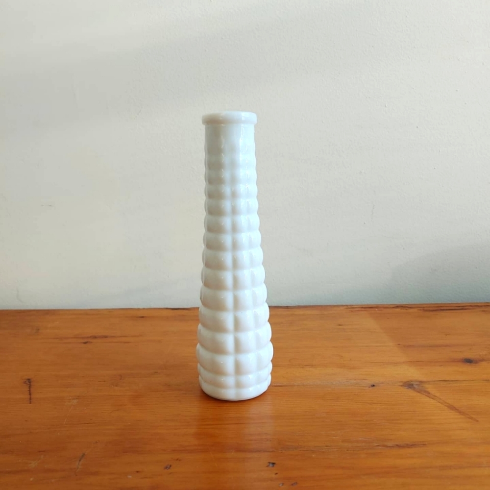 Vintage milkglass vase